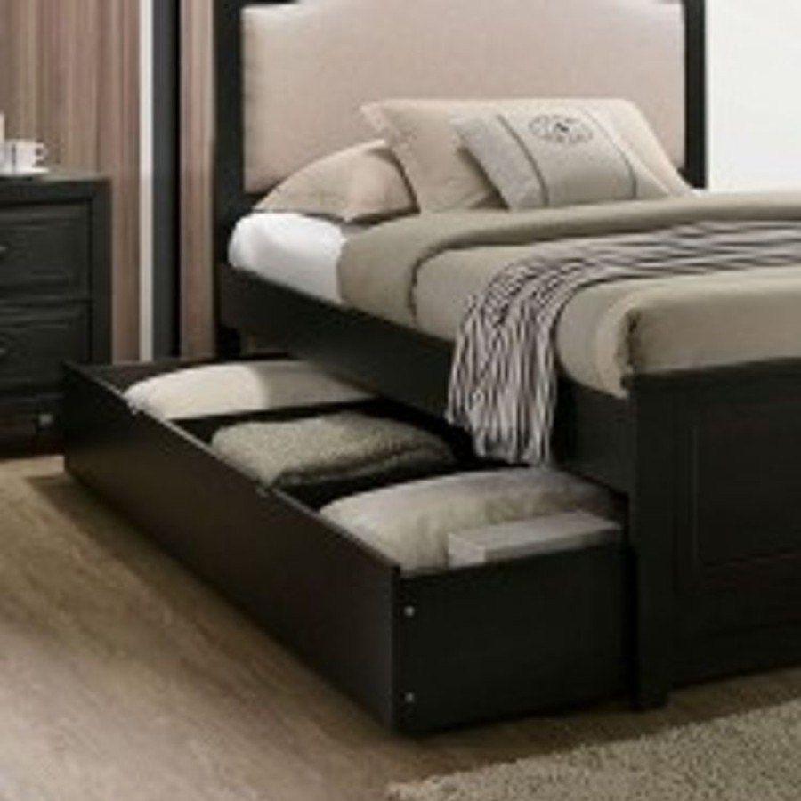 Bedroom Furniture of America | Kirsten